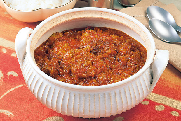 6種類のスパイスで作るチキンカレー