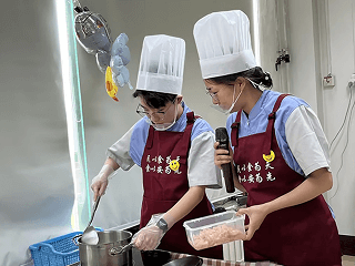 大連大学との取り組み（大連ハウス食品社）