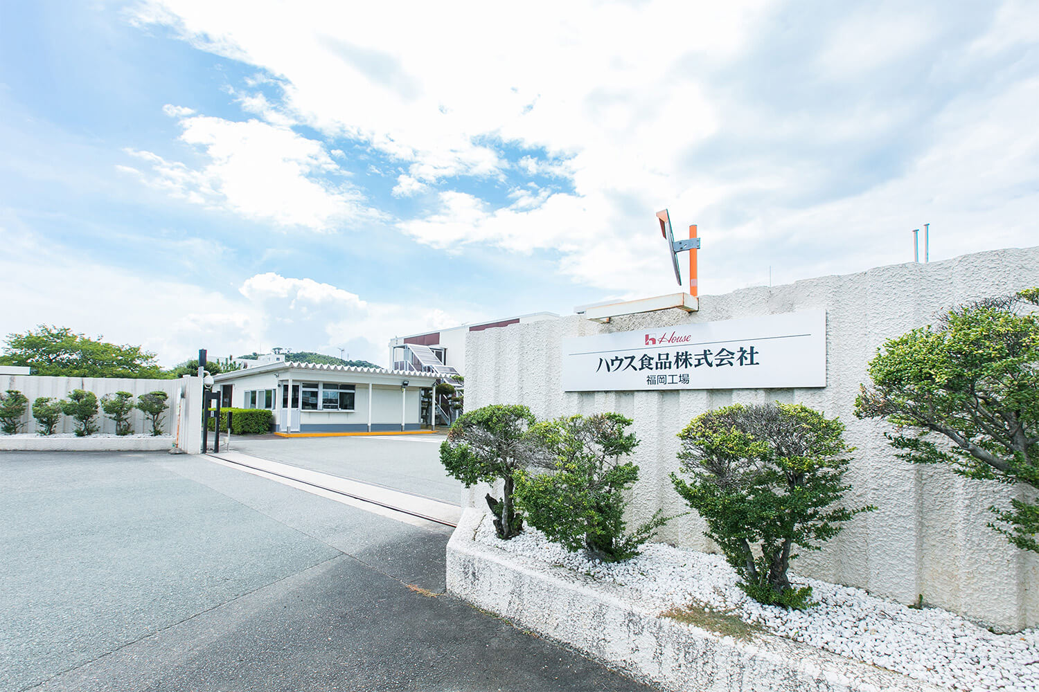 『うまかっちゃん』製造拠点の福岡工場