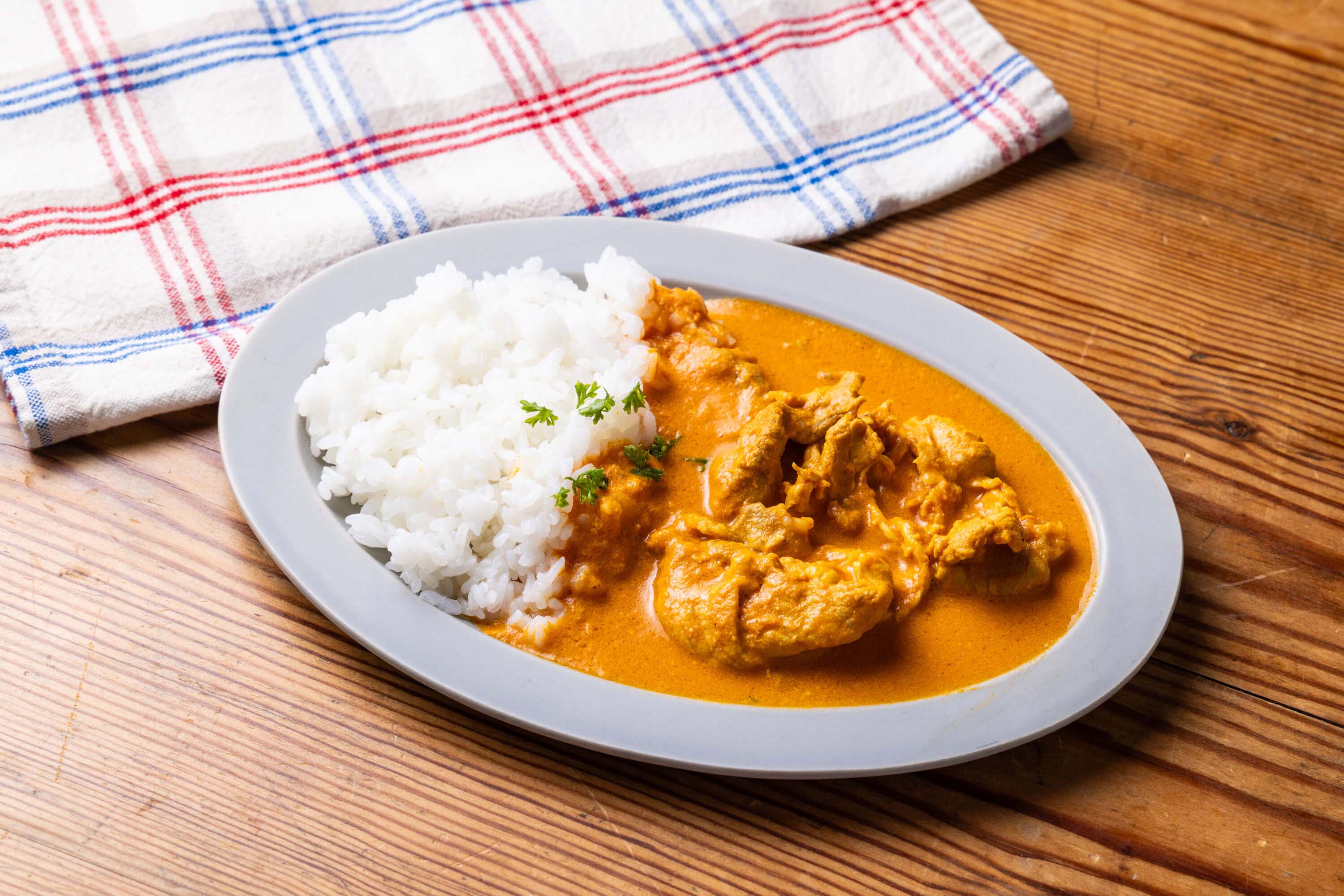 ② 包丁いらずで10分！バターポークカレー