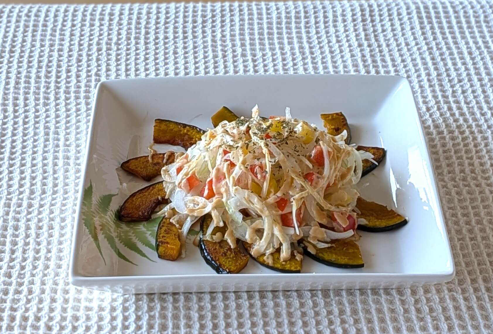 スマイルボールとかぼちゃのみそマヨソース